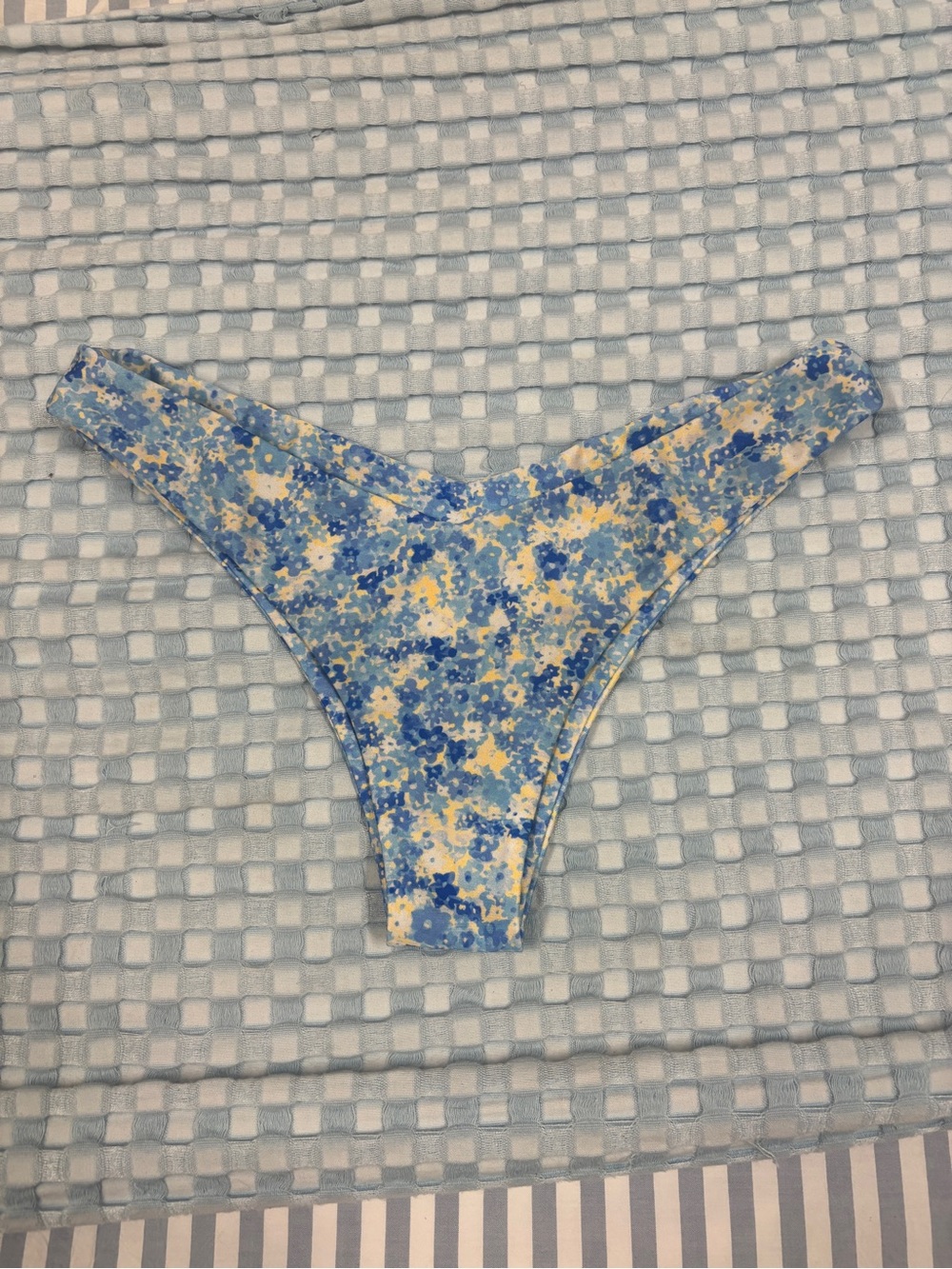 Kulani Kinis Love Story Cheeky V Bikini Bottoms